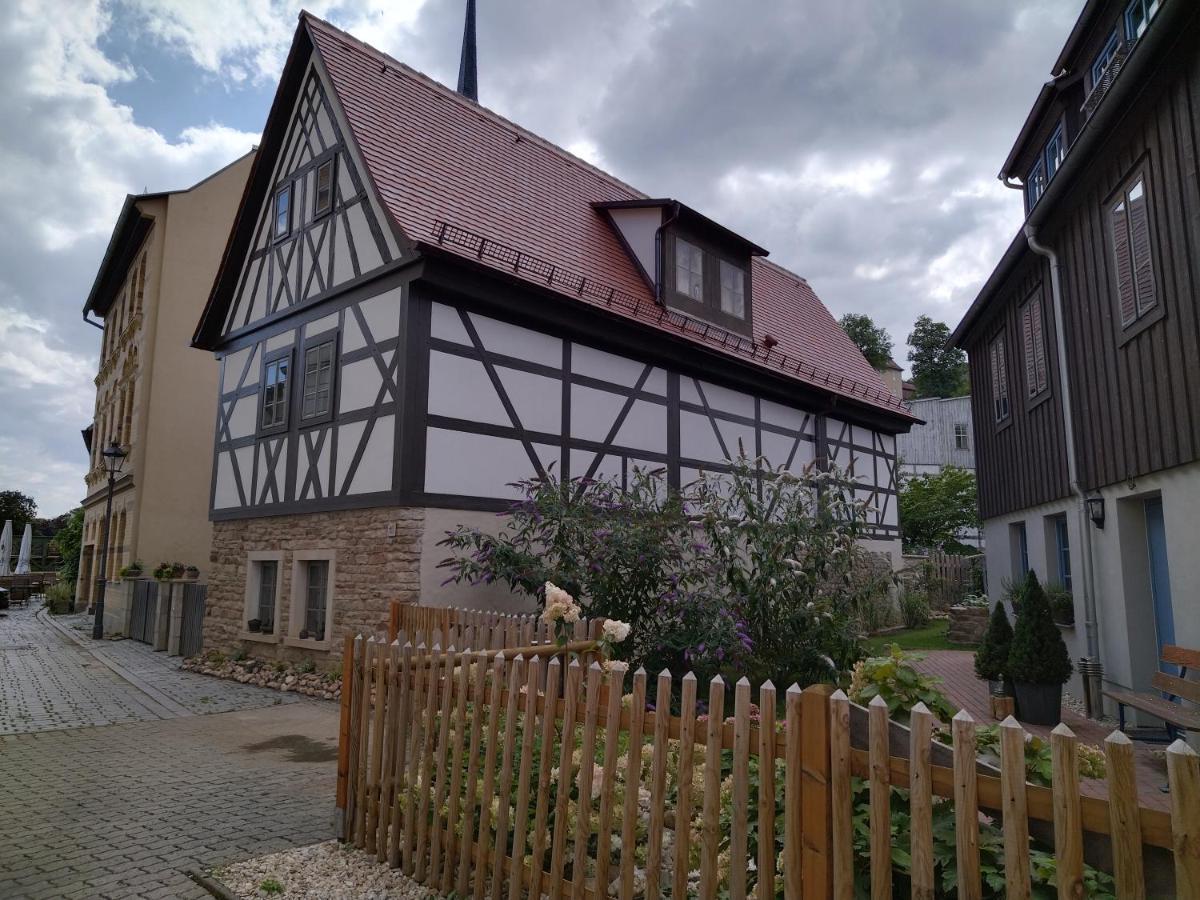 Aussergewoehnliches, Historisches, Spaetgotisches Wohnhaus Von 1519, Gries 5 Gera Exterior photo